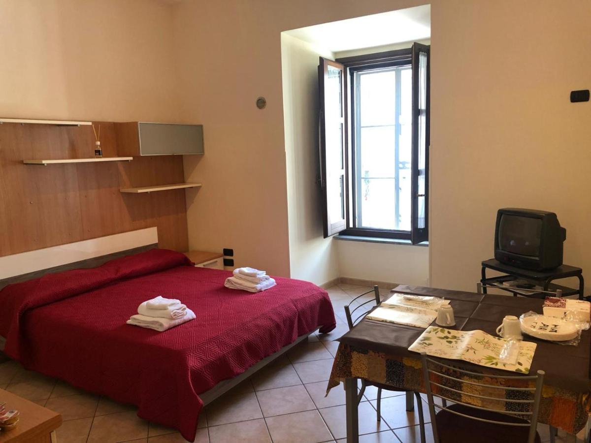 Guest House Via Poerio Catanzaro Ngoại thất bức ảnh