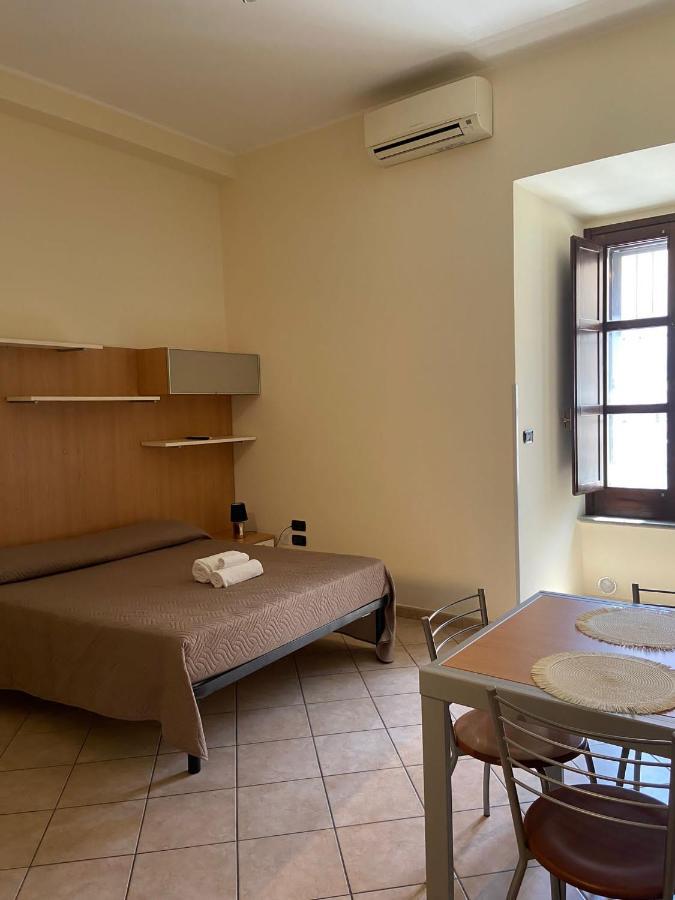 Guest House Via Poerio Catanzaro Ngoại thất bức ảnh
